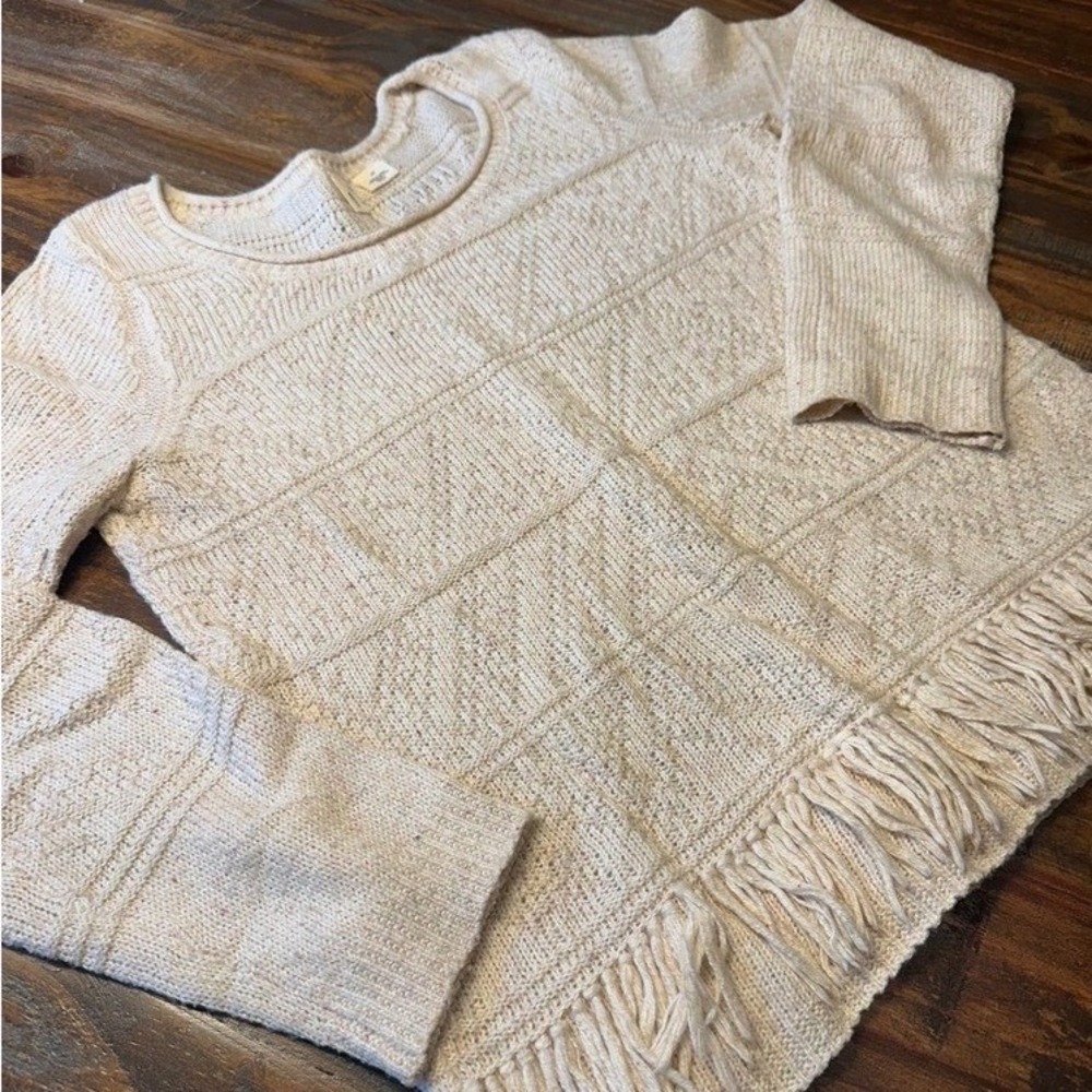 Moth Anthropologie Cream Textured Knit Fringe Hem Sweater Womans small  Bohemian